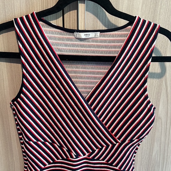 Dress - Picture 2 of 3